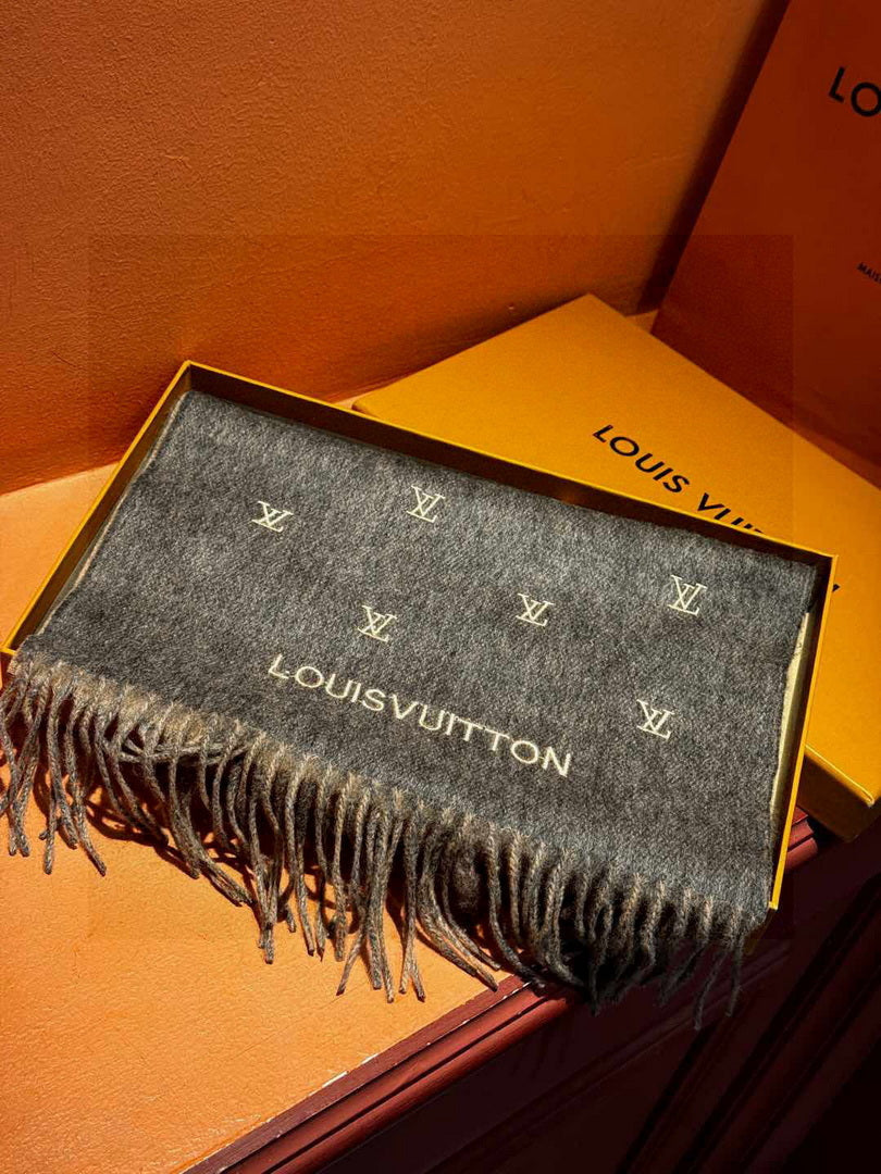 Louis Vuitton Fashion Double-faced Cashmere Scarf L39042