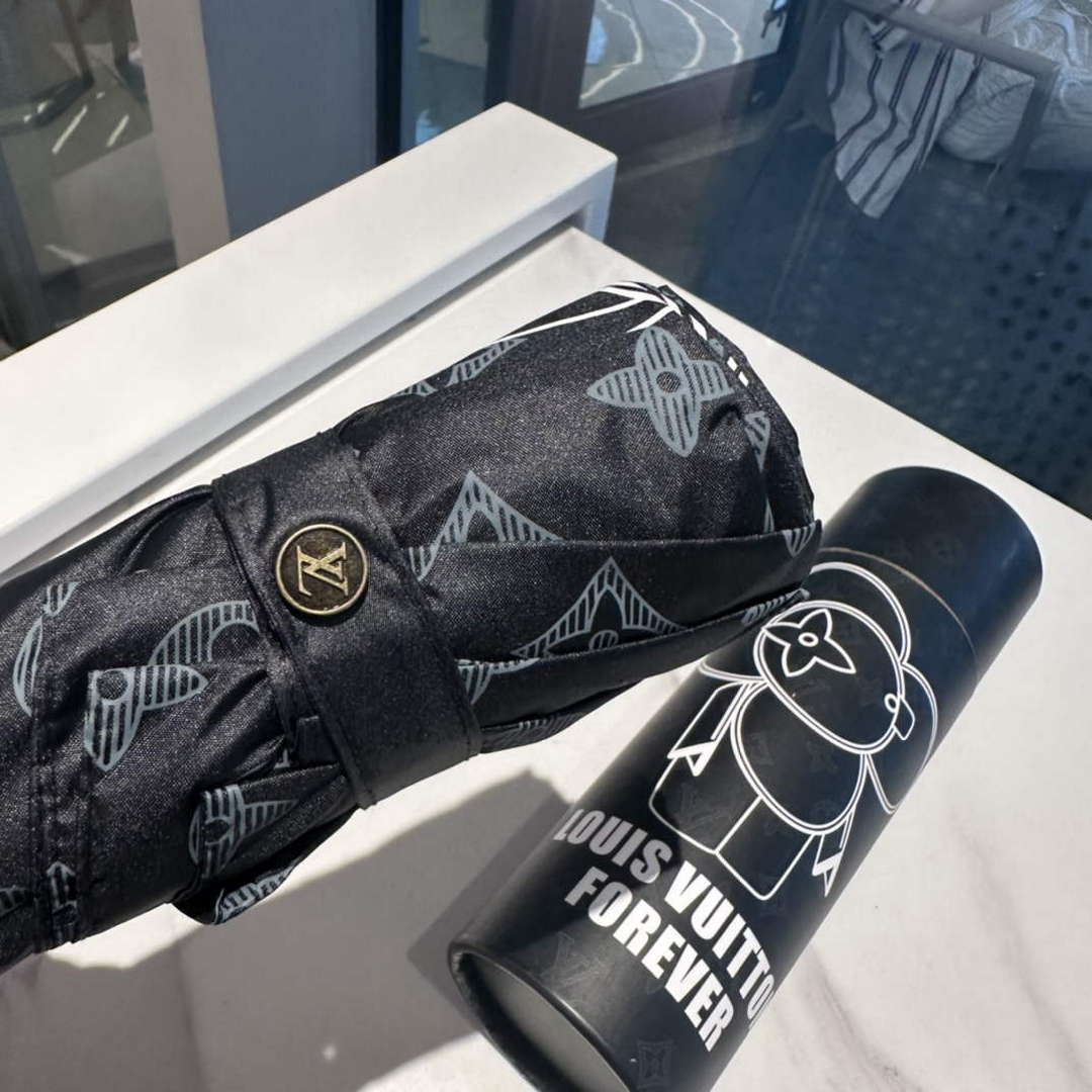 Louis Vuitton Fashion Folding Sun Umbrella L557322