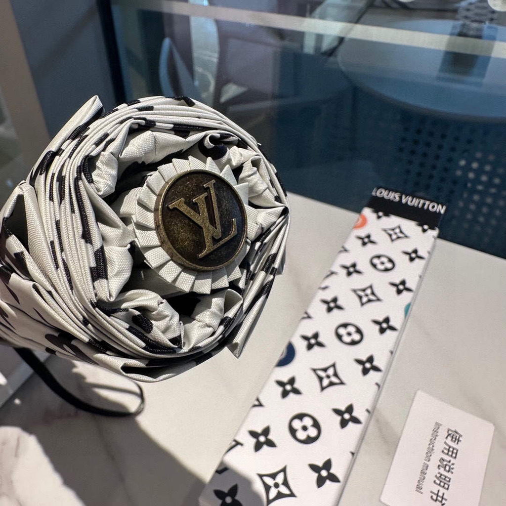 Louis Vuitton Fashion Folding Sun Umbrella L557329