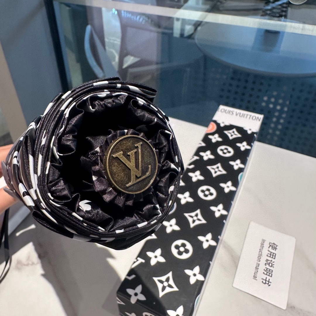 Louis Vuitton Fashion Folding Sun Umbrella L557330