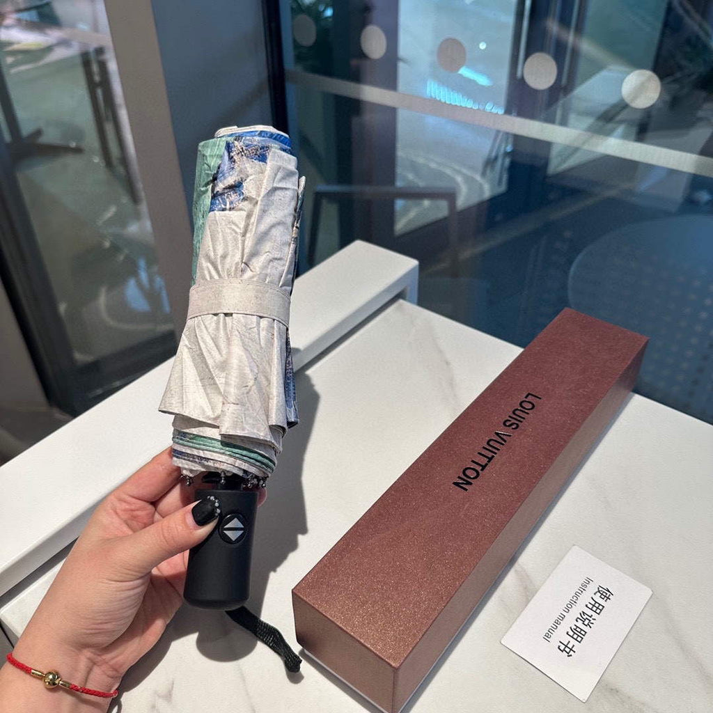 Louis Vuitton Fashion Folding Sun Umbrella L557360