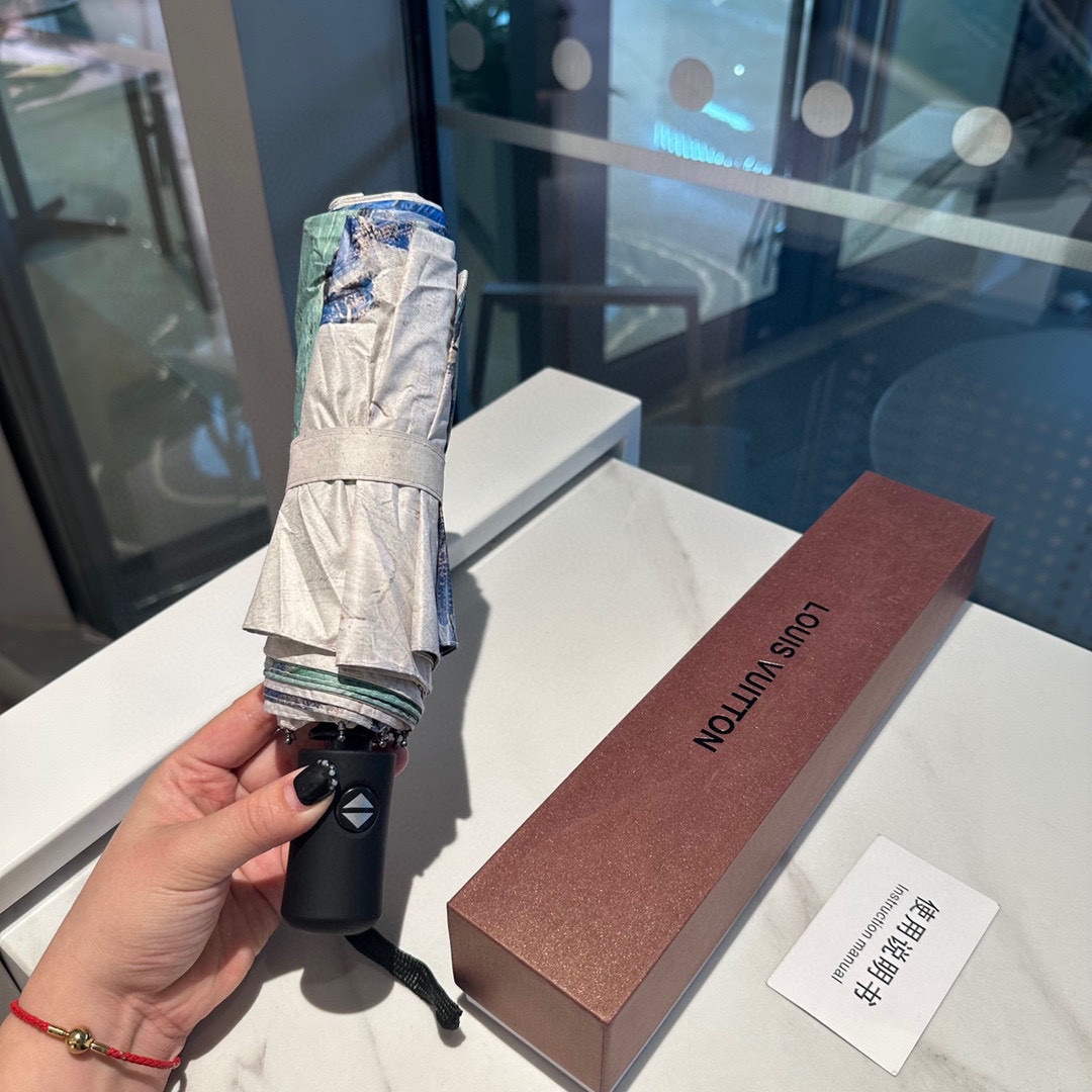 Louis Vuitton Fashion Folding Sun Umbrella L557360