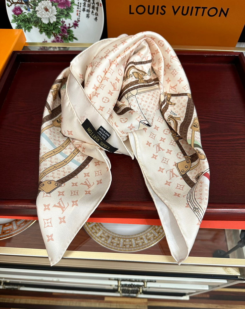 Louis Vuitton Fashion Jacquard Silk Scarf L39030