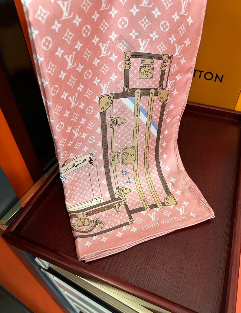 Louis Vuitton Fashion Jacquard Silk Scarf L39031