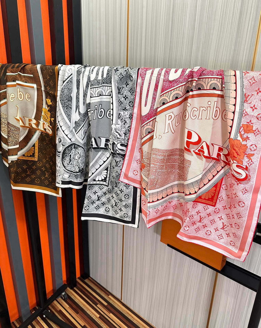 Louis Vuitton Fashion Jacquard Silk Scarf L39033
