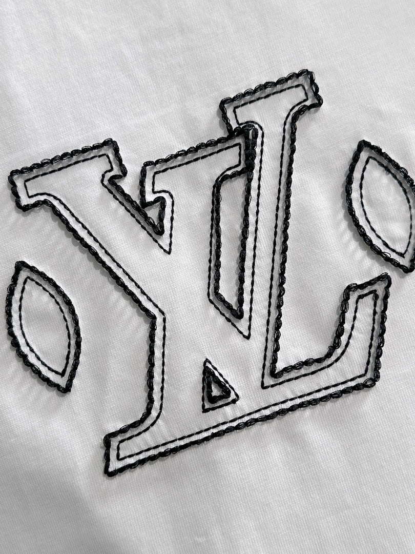 Louis Vuitton Fashion Short-sleeved T-shirt for Men and Women L54622