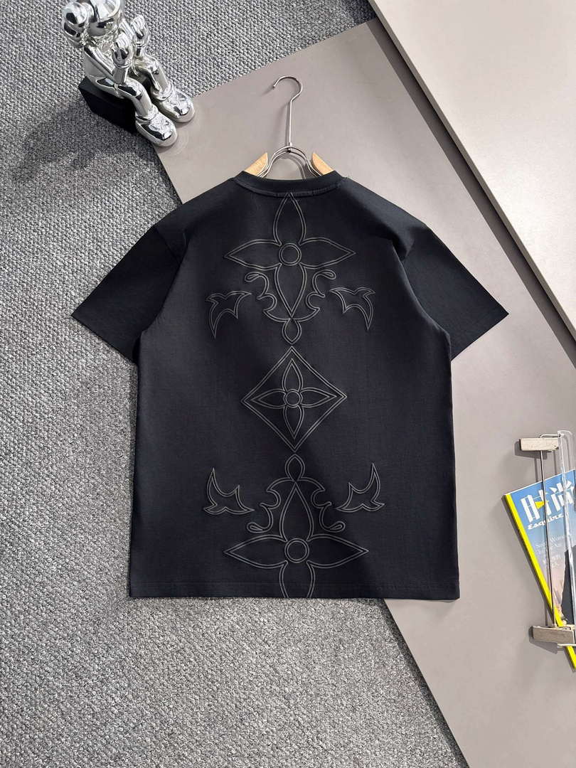 Louis Vuitton Fashion Short-sleeved T-shirt for Men and Women L54623