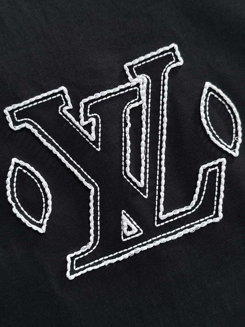 Louis Vuitton Fashion Short-sleeved T-shirt for Men and Women L54623