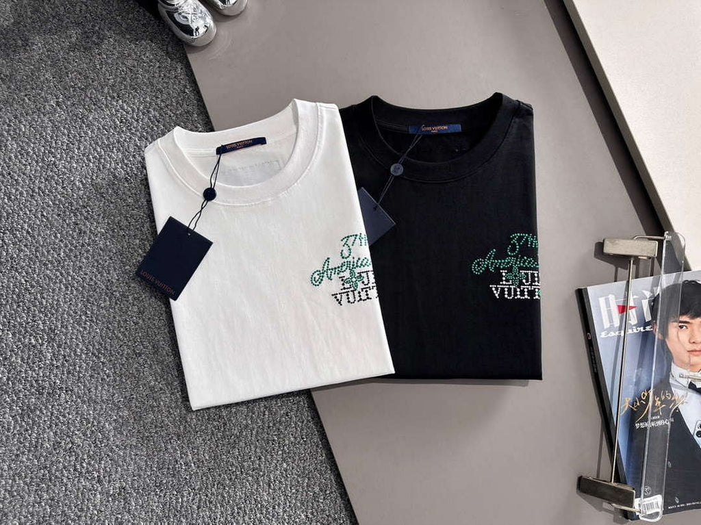 Louis Vuitton Fashion Short-sleeved T-shirt for Men and Women L54624