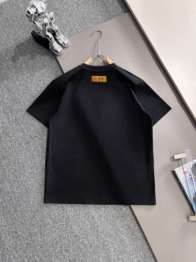 Louis Vuitton Fashion Short-sleeved T-shirt for Men and Women L54625