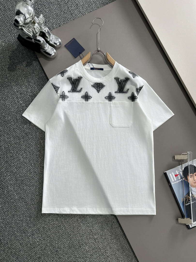 Louis Vuitton Fashion Short-sleeved T-shirt for Men and Women L54626