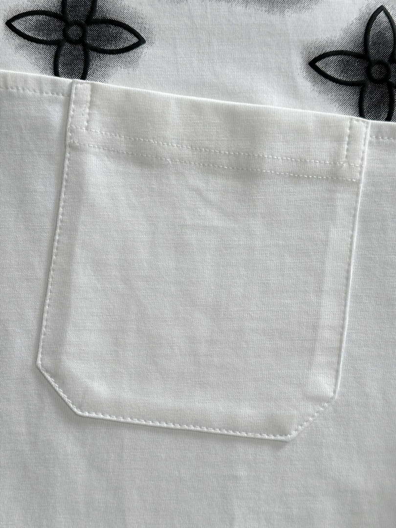 Louis Vuitton Fashion Short-sleeved T-shirt for Men and Women L54626