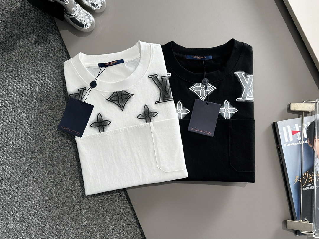 Louis Vuitton Fashion Short-sleeved T-shirt for Men and Women L54626