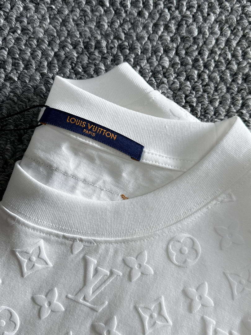 Louis Vuitton Fashion Short-sleeved T-shirt for Men and Women L54628