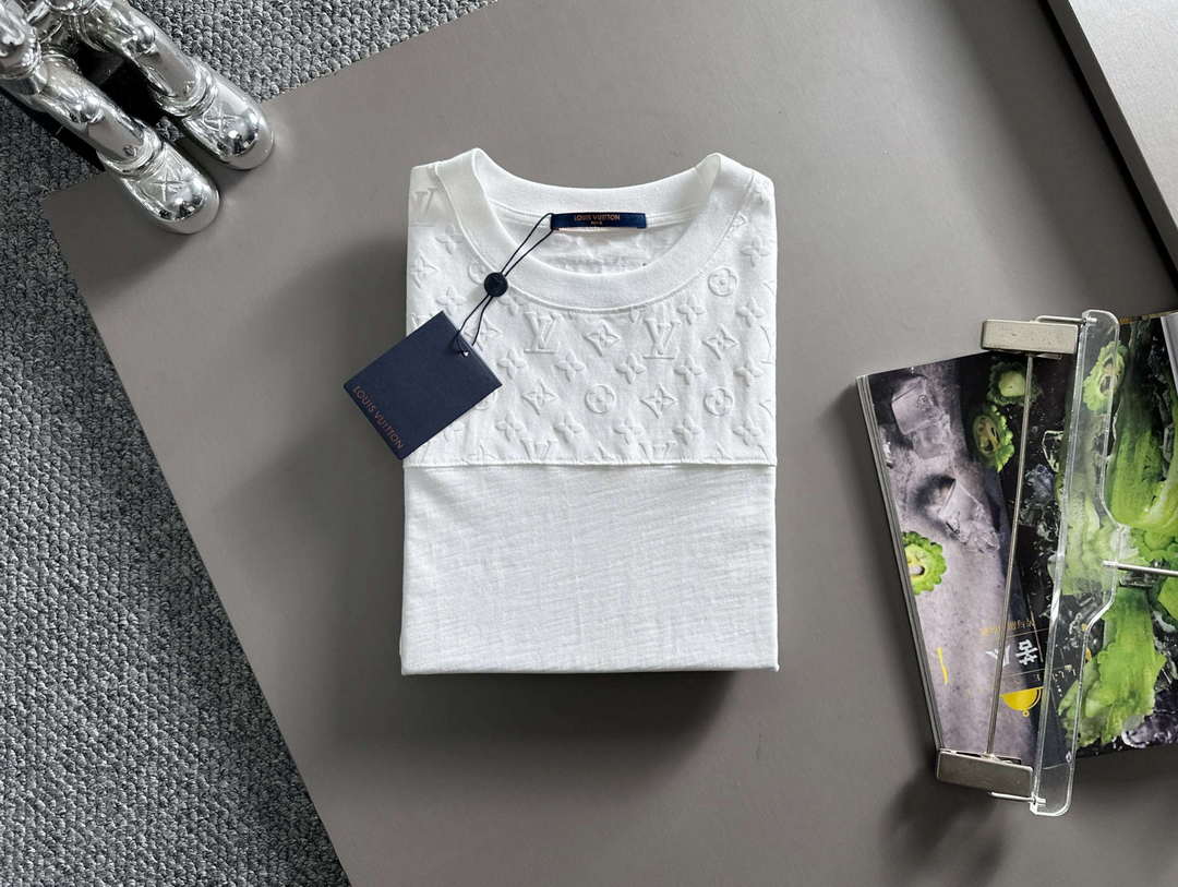 Louis Vuitton Fashion Short-sleeved T-shirt for Men and Women L54628