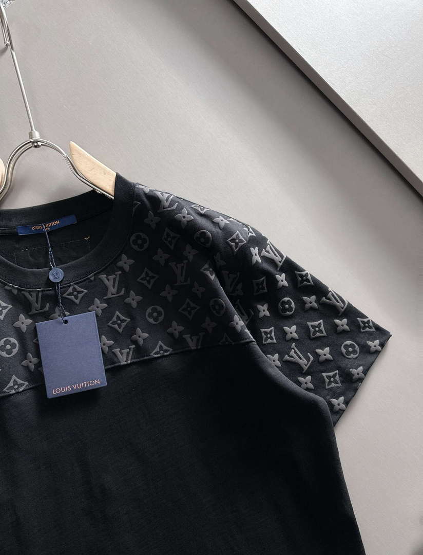Louis Vuitton Fashion Short-sleeved T-shirt for Men and Women L54629
