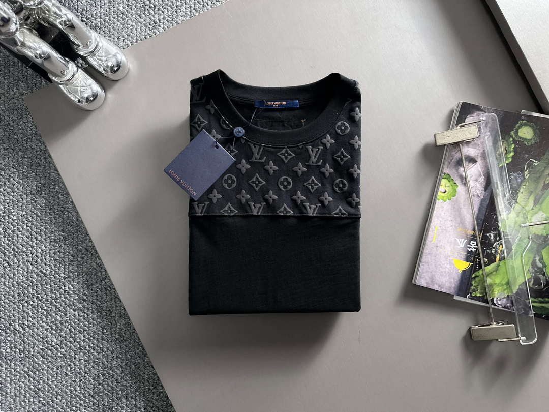 Louis Vuitton Fashion Short-sleeved T-shirt for Men and Women L54629