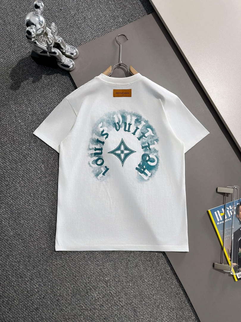 Louis Vuitton Fashion Short-sleeved T-shirt for Men and Women L54630