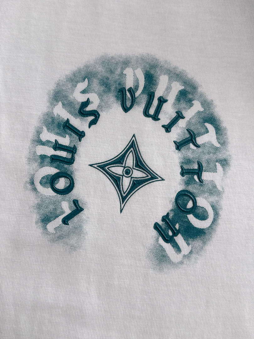 Louis Vuitton Fashion Short-sleeved T-shirt for Men and Women L54630