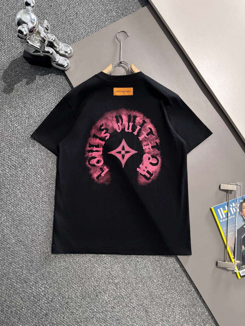 Louis Vuitton Fashion Short-sleeved T-shirt for Men and Women L54631