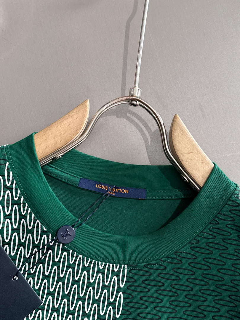 Louis Vuitton Fashion Short-sleeved T-shirt for Men and Women L54634