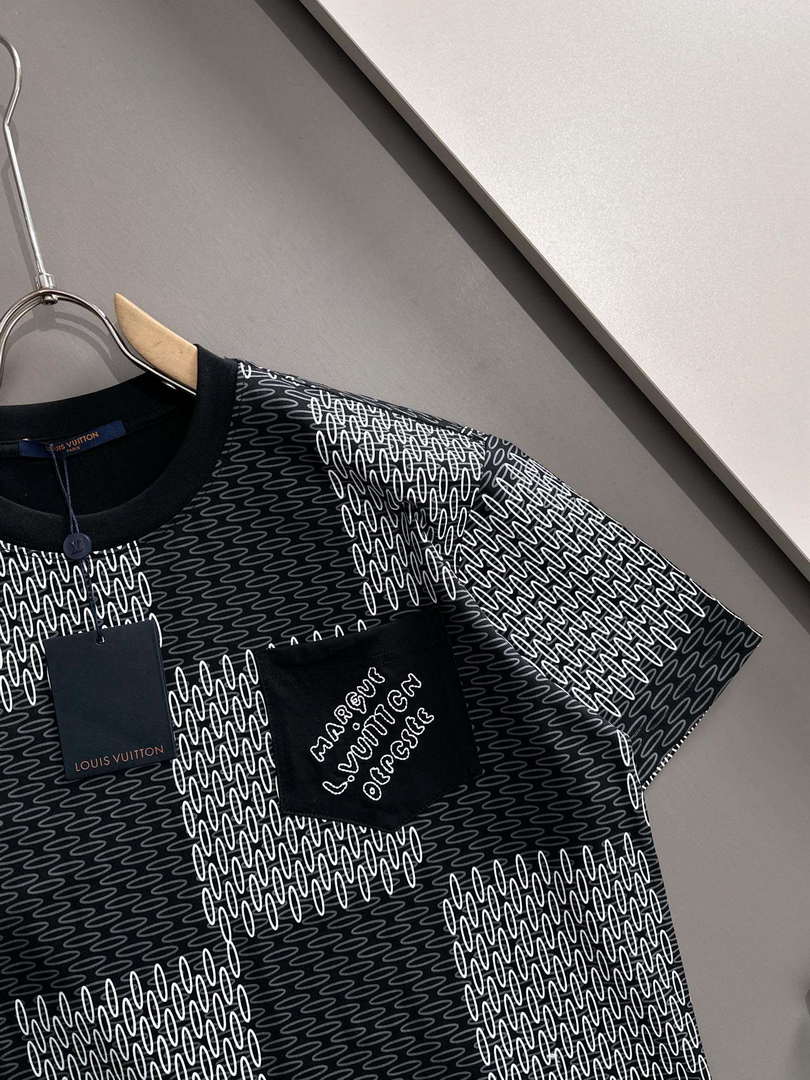 Louis Vuitton Fashion Short-sleeved T-shirt for Men and Women L54635