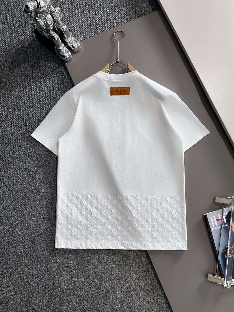 Louis Vuitton Fashion Short-sleeved T-shirt for Men and Women L54636