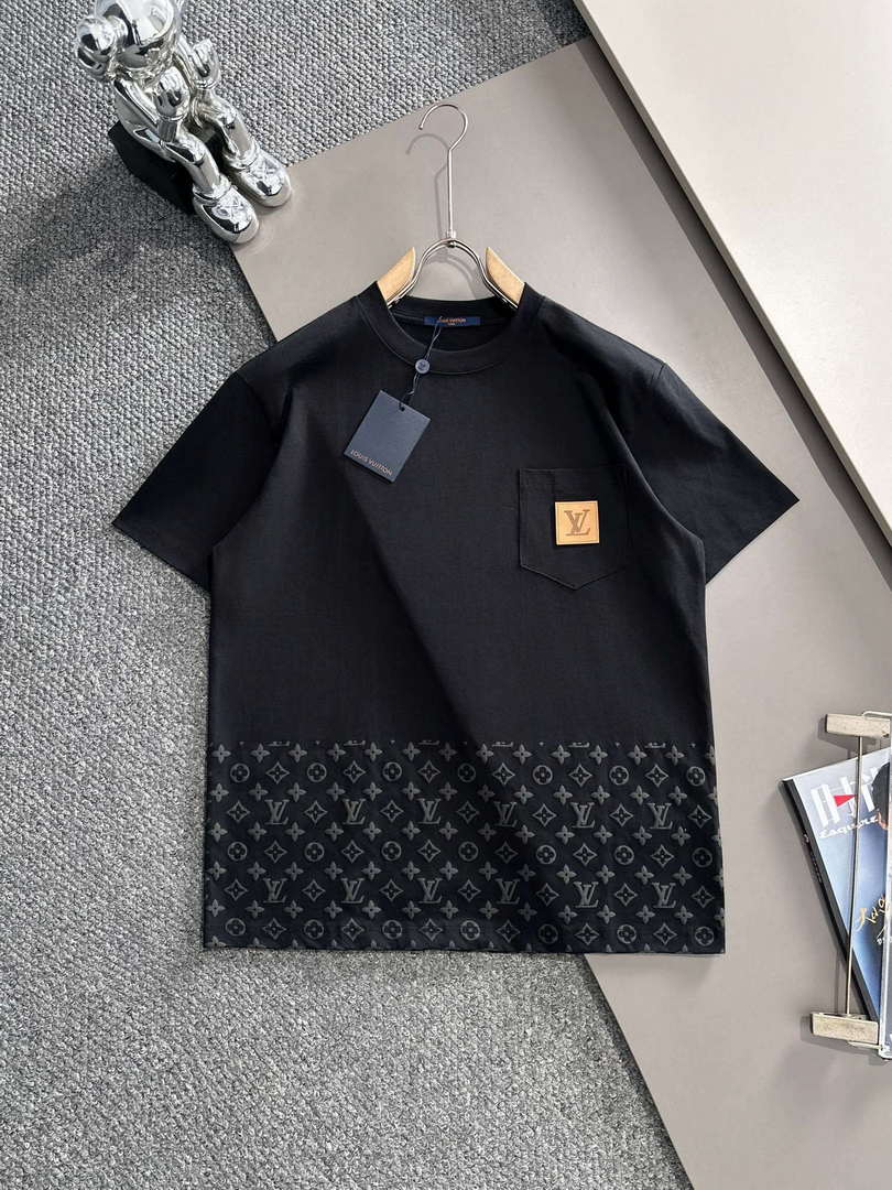 Louis Vuitton Fashion Short-sleeved T-shirt for Men and Women L54637