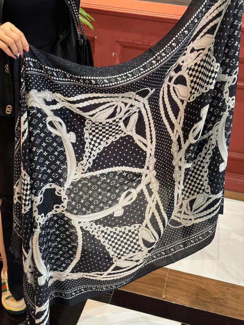 Louis Vuitton Fashion Silver Cashmere Scarf L39038