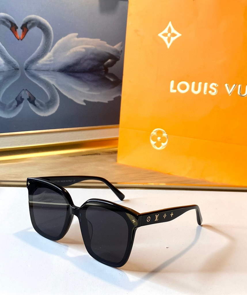 Louis Vuitton flower round sunglasses LV link cat eye sunglasses 992619
