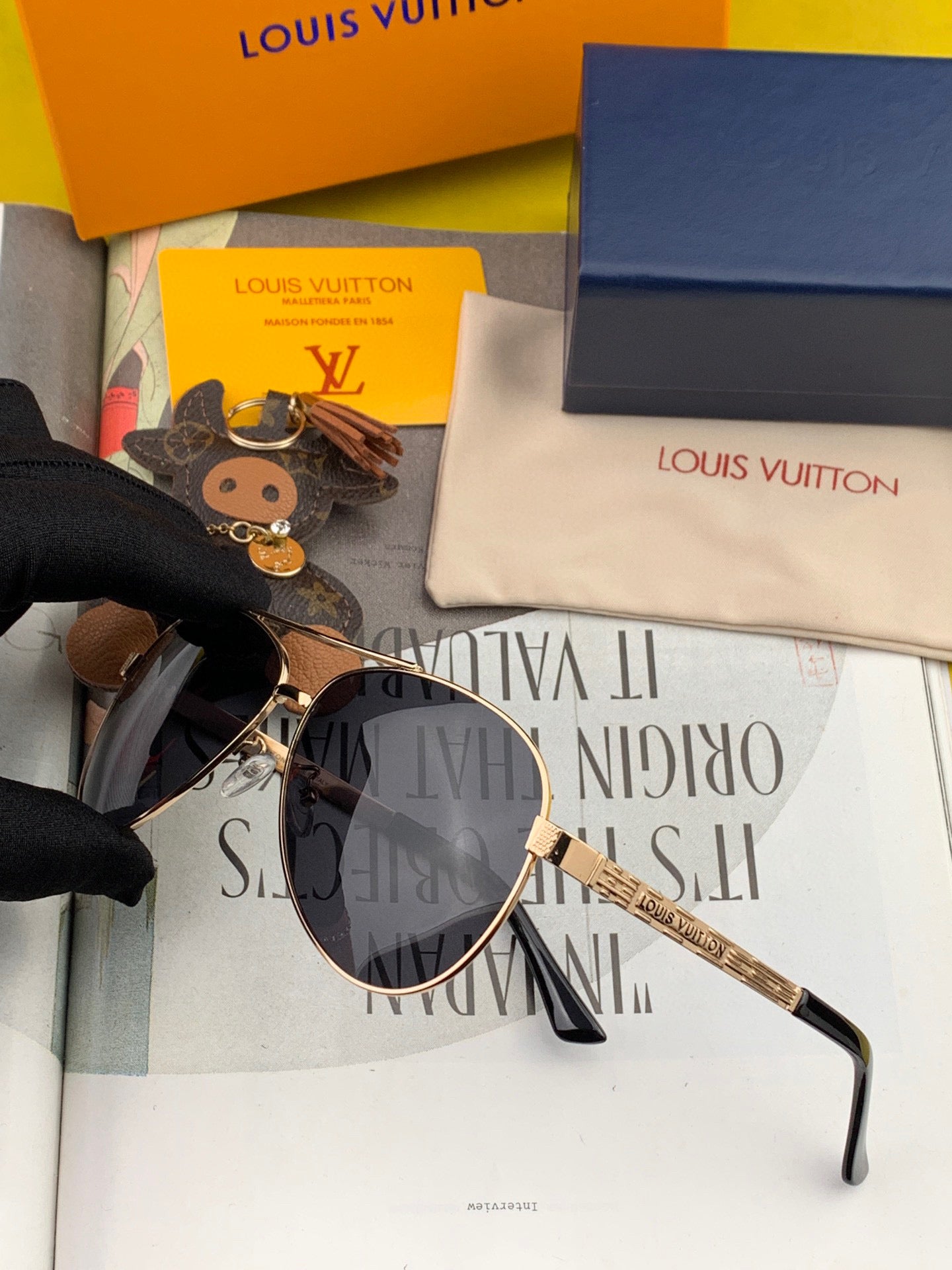 Louis Vuitton grease mask sunglasses Luxury charlotte sunglasses 992444
