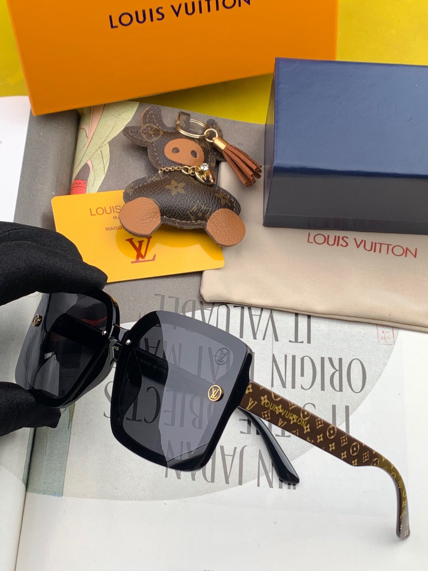 Louis Vuitton grease mask sunglasses Luxury charlotte sunglasses 992466