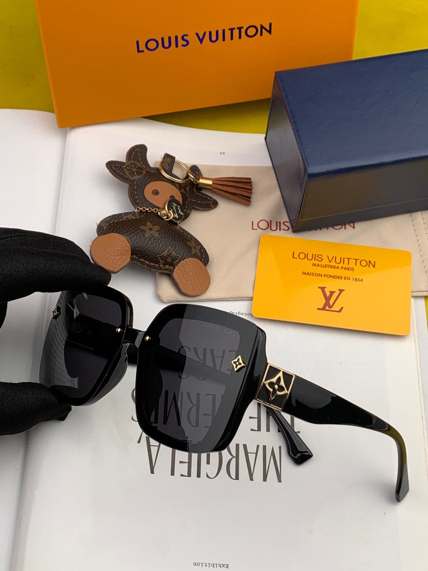 Louis Vuitton grease mask sunglasses Luxury charlotte sunglasses 992469