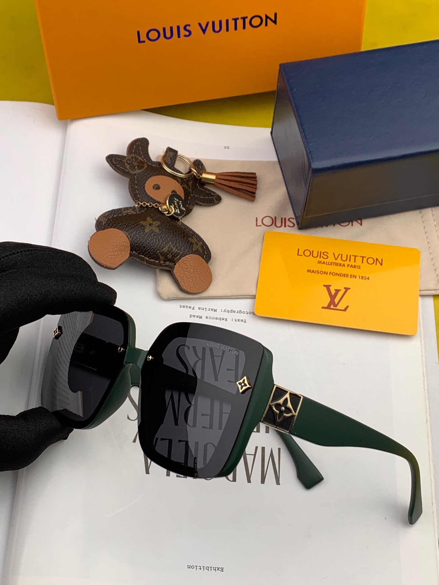 Louis Vuitton grease mask sunglasses Luxury charlotte sunglasses 992470