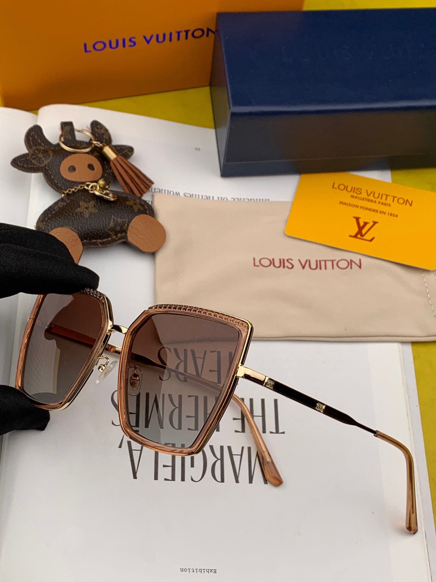 Louis Vuitton grease mask sunglasses Luxury charlotte sunglasses 992476