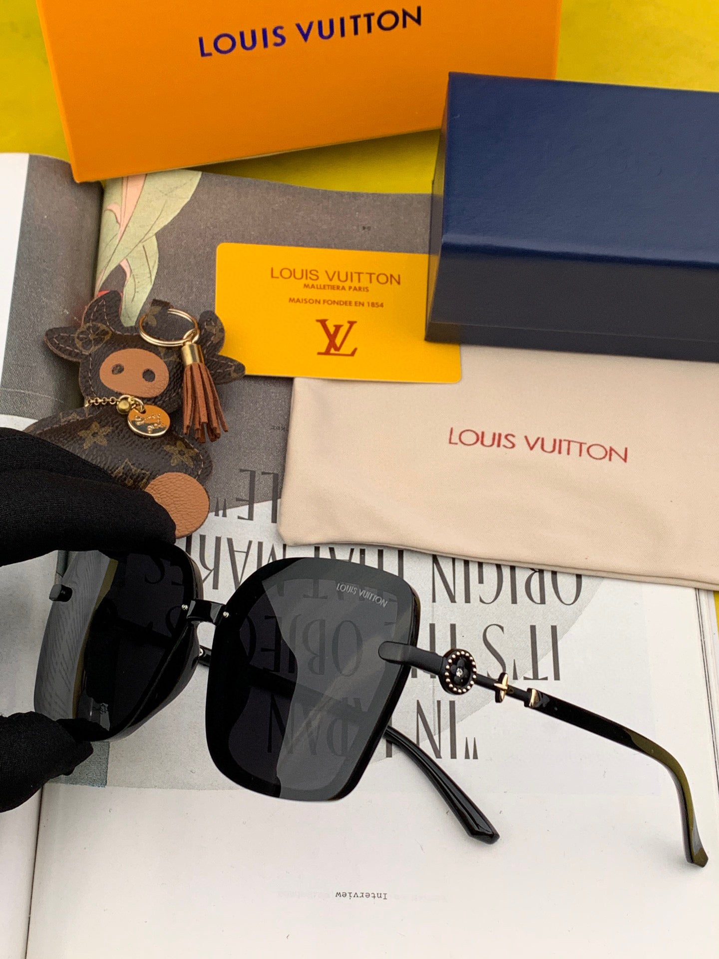Louis Vuitton grease mask sunglasses Luxury charlotte sunglasses 992494