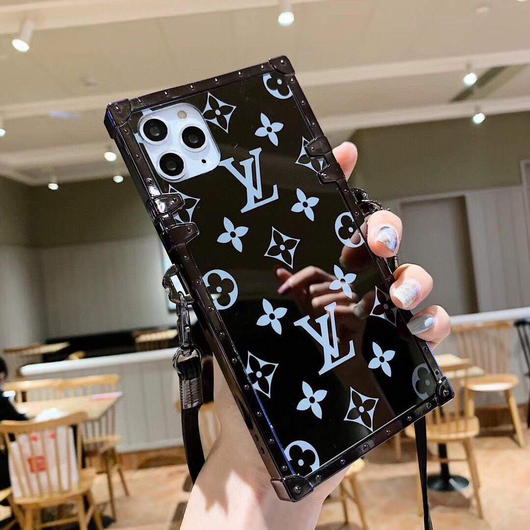 Louis Vuitton iPhone Leather Premium Deluxe Phone Case 10124