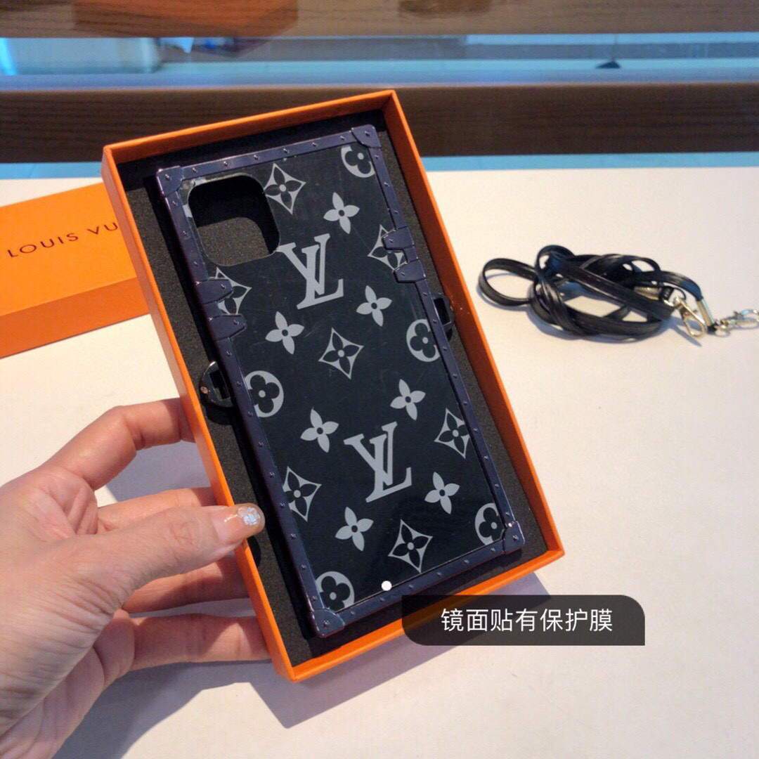 Louis Vuitton iPhone Leather Premium Deluxe Phone Case 10124