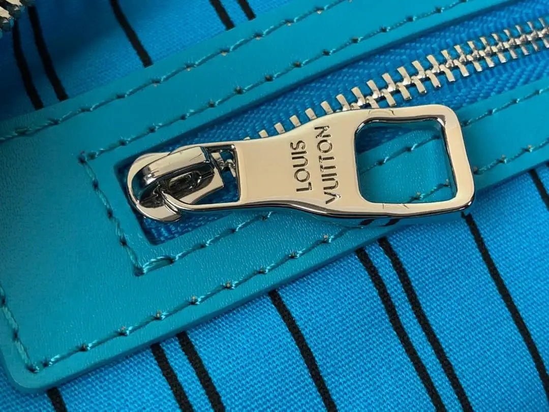 Louis Vuitton Keepall Bandouliere 50 Bag LV M12629 Monogram Light Blue
