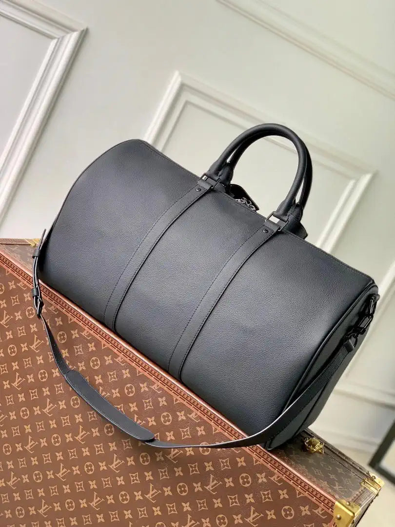 Louis Vuitton Keepall Bandouliere 50 Bag LV M26118 Black