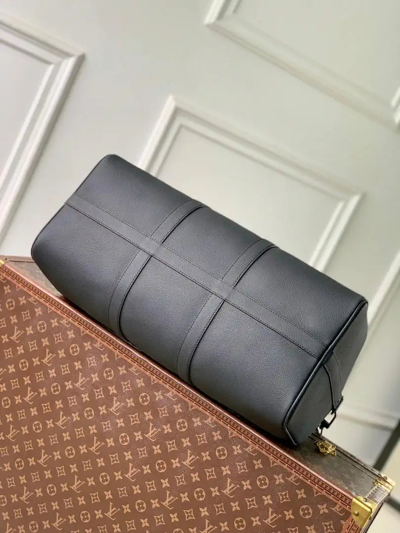Louis Vuitton Keepall Bandouliere 50 Bag LV M26118 Black