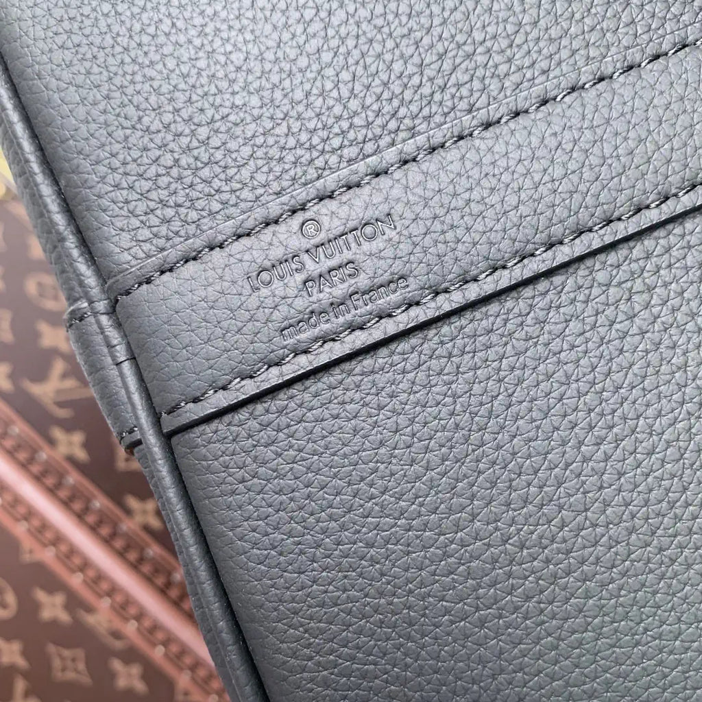 Louis Vuitton Keepall Bandouliere 50 Bag LV M26118 Black