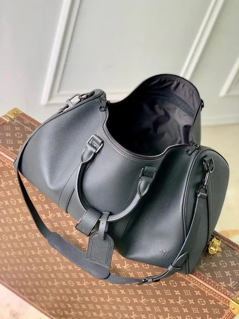 Louis Vuitton Keepall Bandouliere 50 Bag LV M26118 Black