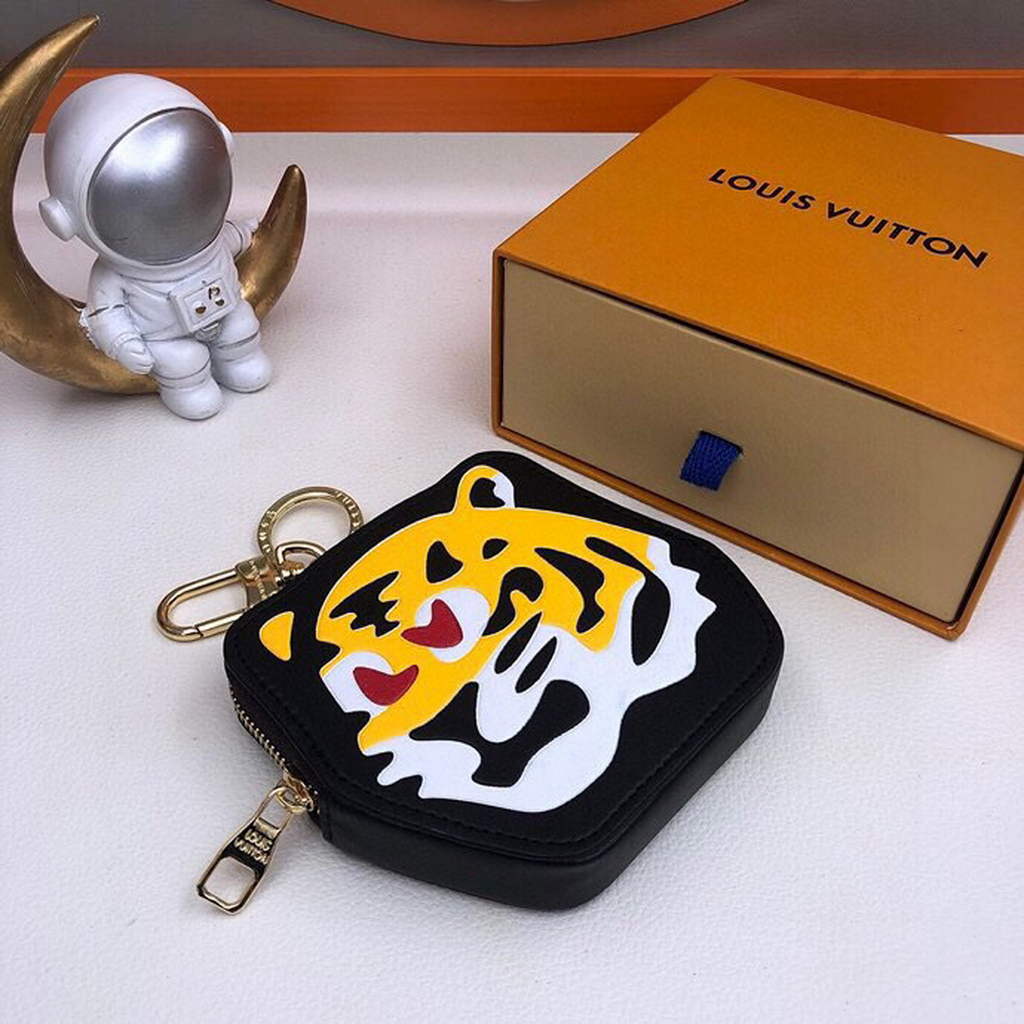 Louis Vuitton Keychains Fashion Key holder L62613 - Default Title - View 1