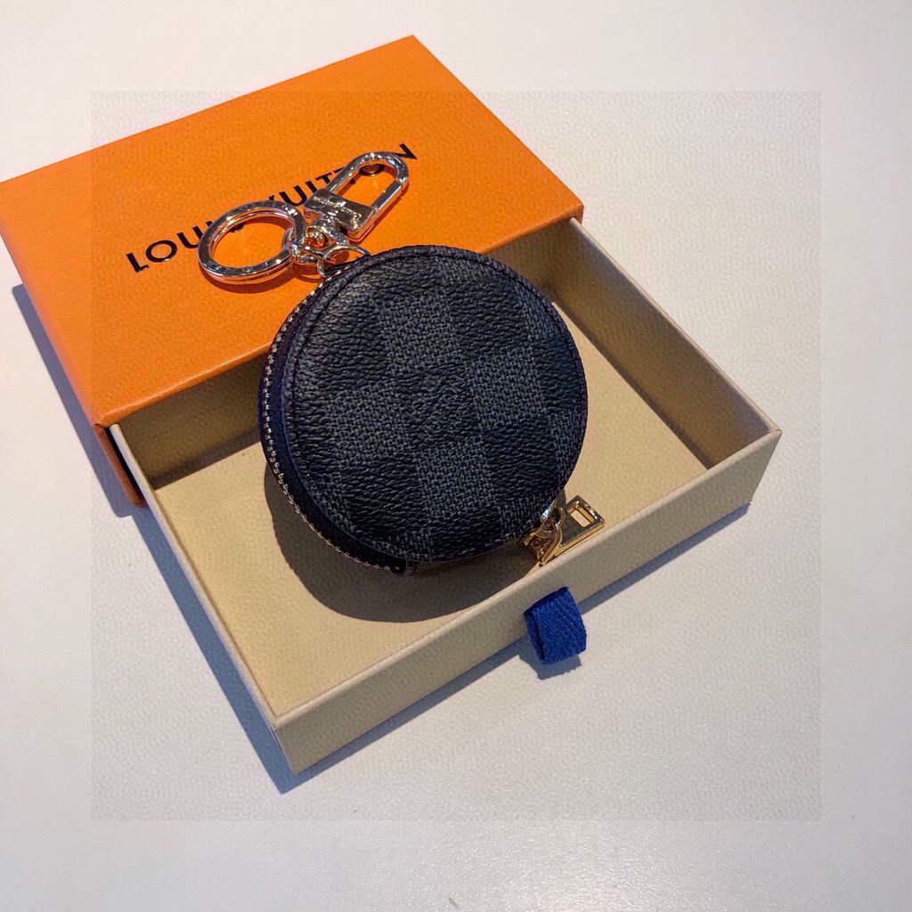 Louis Vuitton Keychains Fashion Key holder L62617 - Default Title - View 1