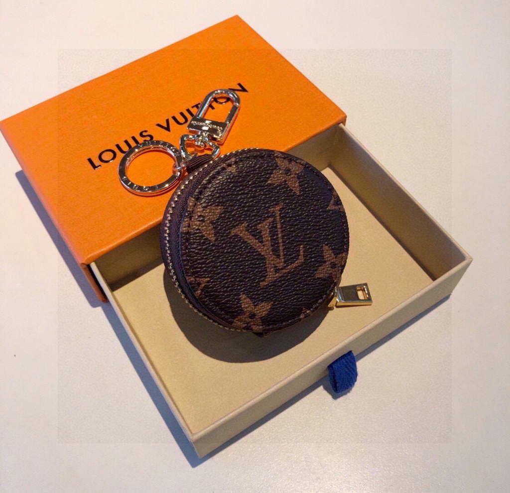 Louis Vuitton Keychains Fashion Key holder L62618 - Default Title - View 1