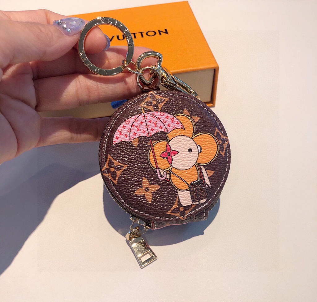 Louis Vuitton Keychains Fashion Key holder L62640
