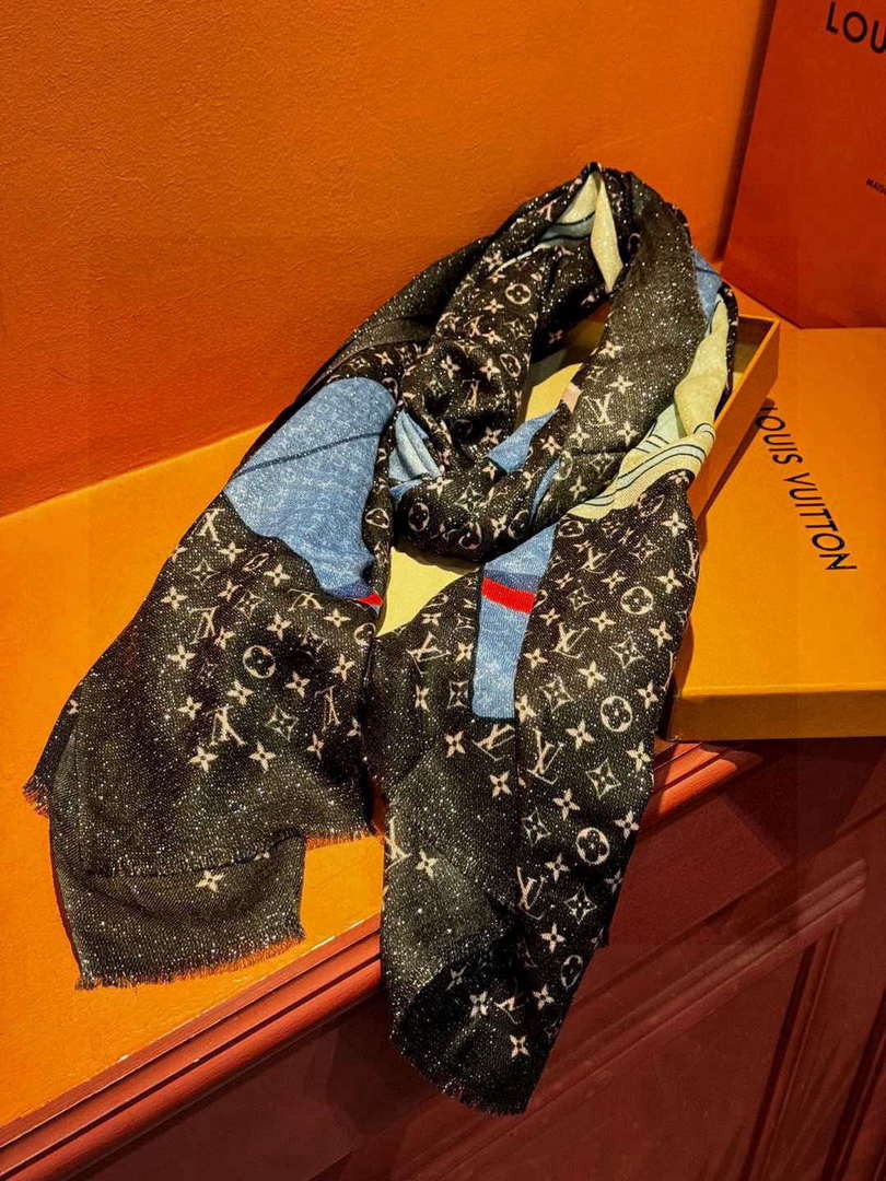Louis Vuitton Limited Series Popular Cashmere Scarf L60354