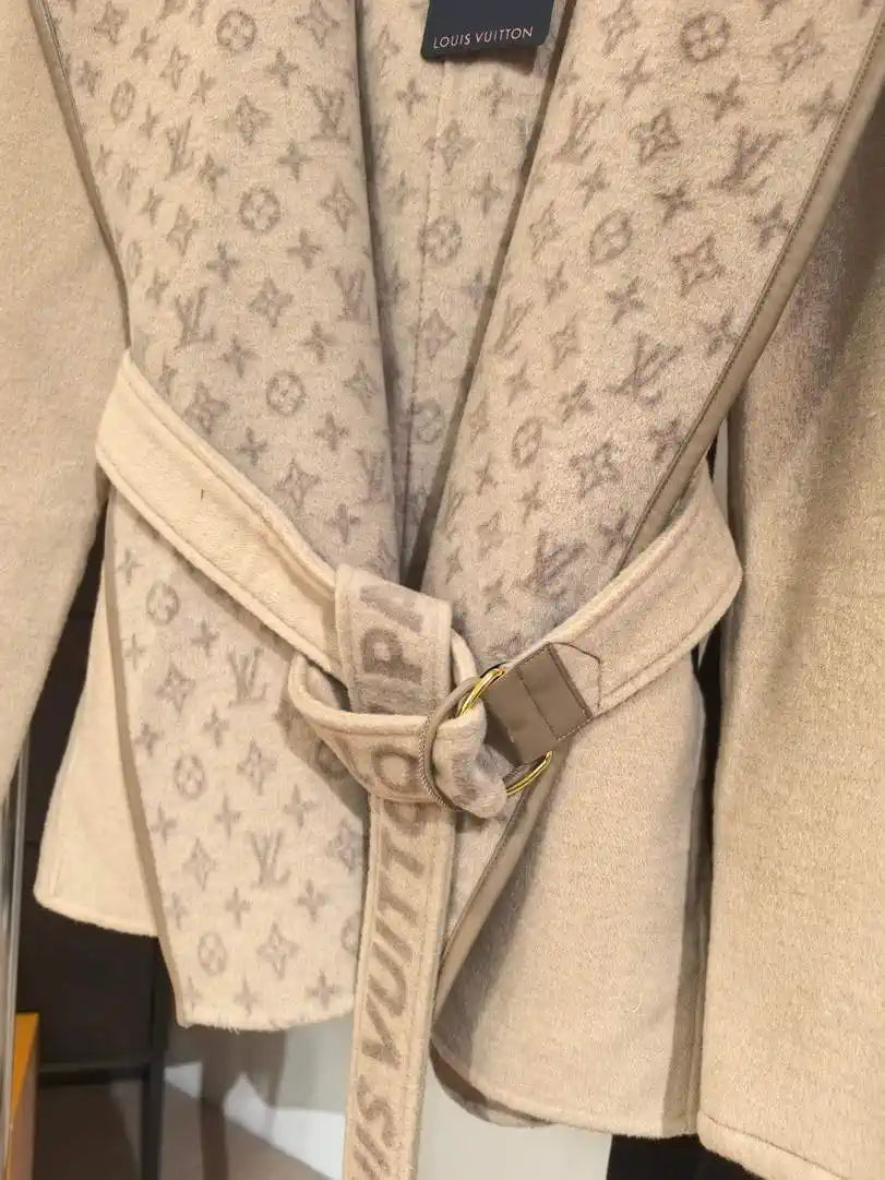 Louis Vuitton LV 1A4PE6 Short Hooded Wrap Coat L55766