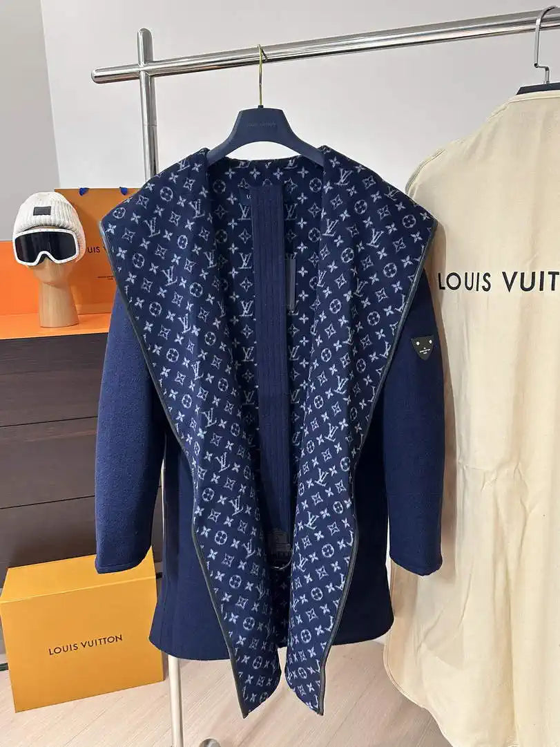 Louis Vuitton LV 1A4PE6 Women's Hooded Wrap Coat L55761